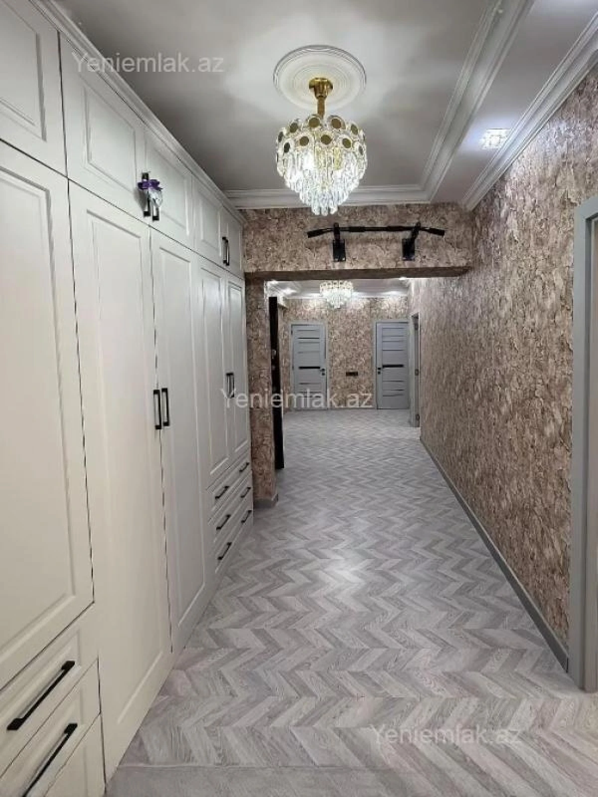 Satılır 3 otaqlı yeni tikili 110 m²