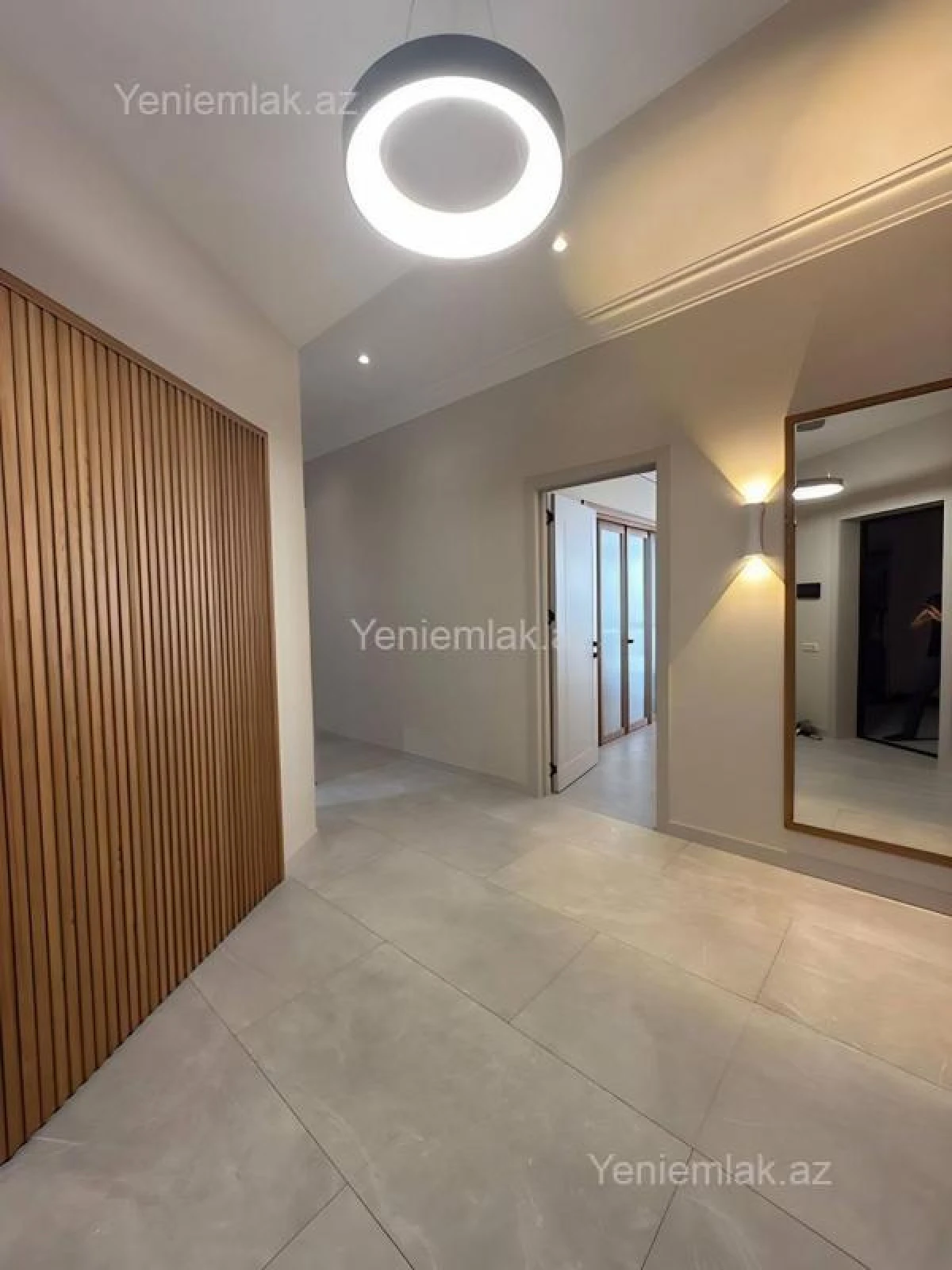 Satılır 3 otaqlı yeni tikili 135 m²