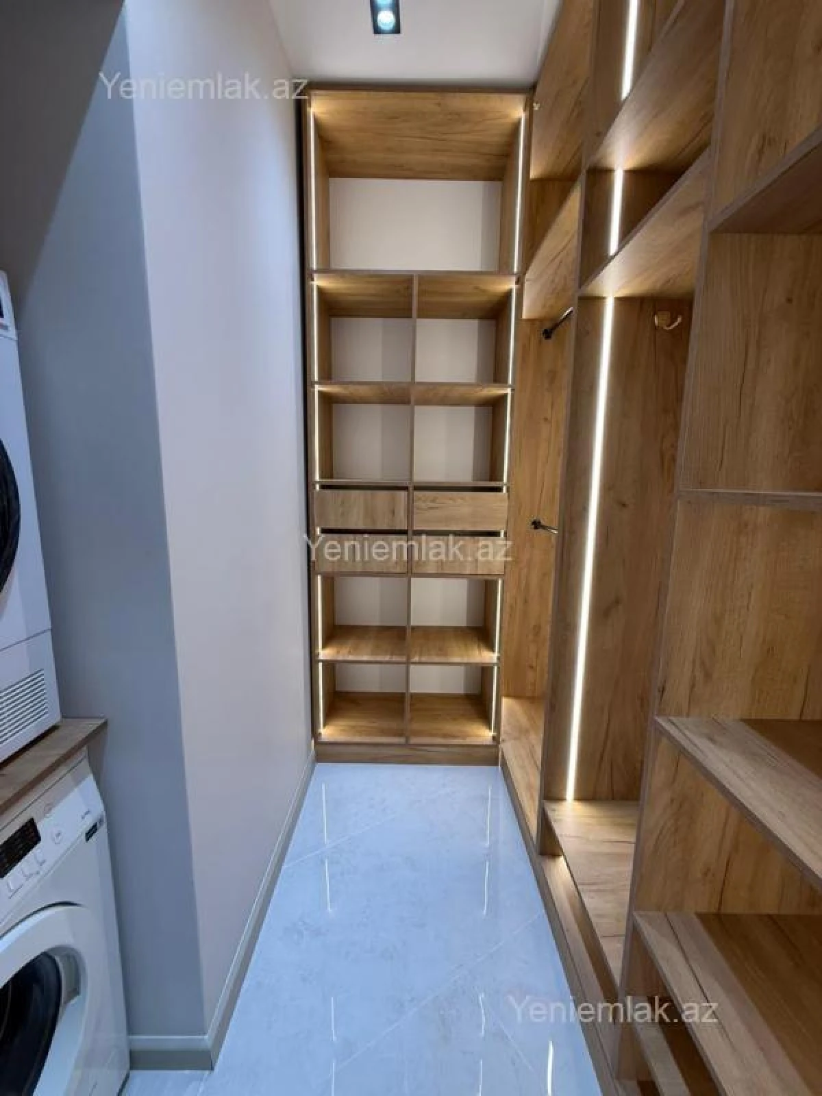 Satılır 2 otaqlı yeni tikili 68 m²