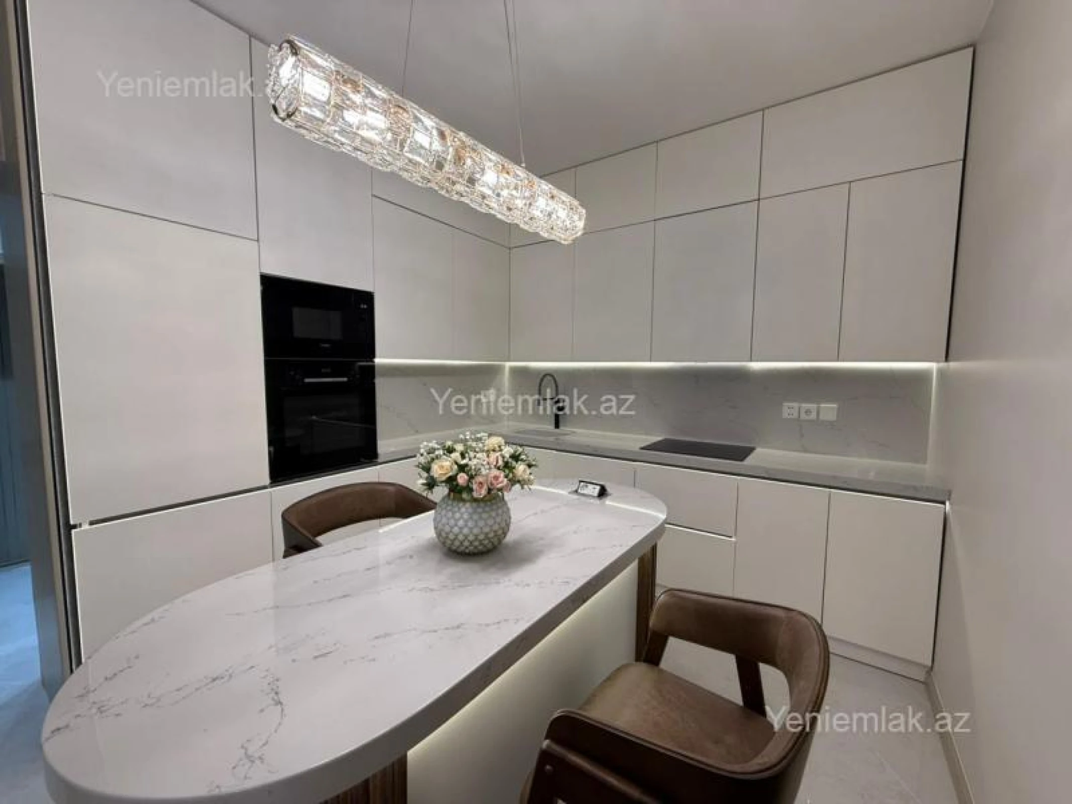 Satılır 2 otaqlı yeni tikili 68 m²