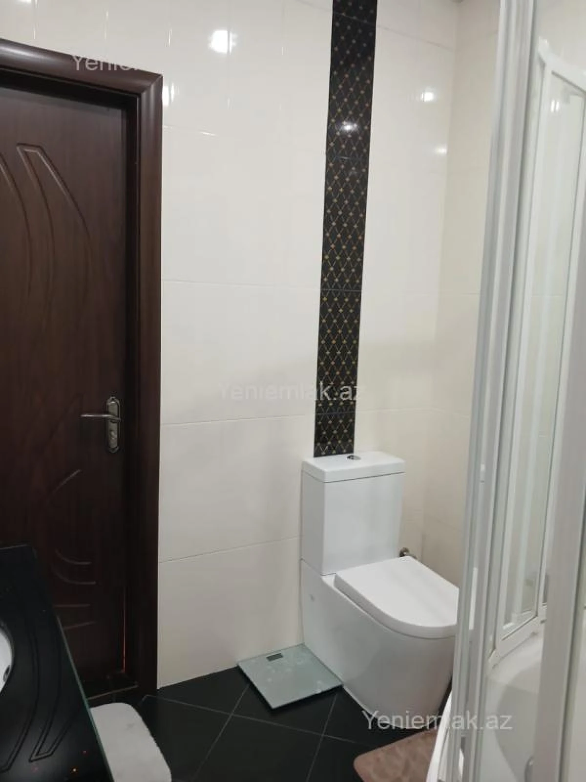 Satılır 3 otaqlı yeni tikili 125 m²
