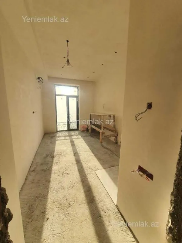 Satılır 4 otaqlı yeni tikili 137 m²
