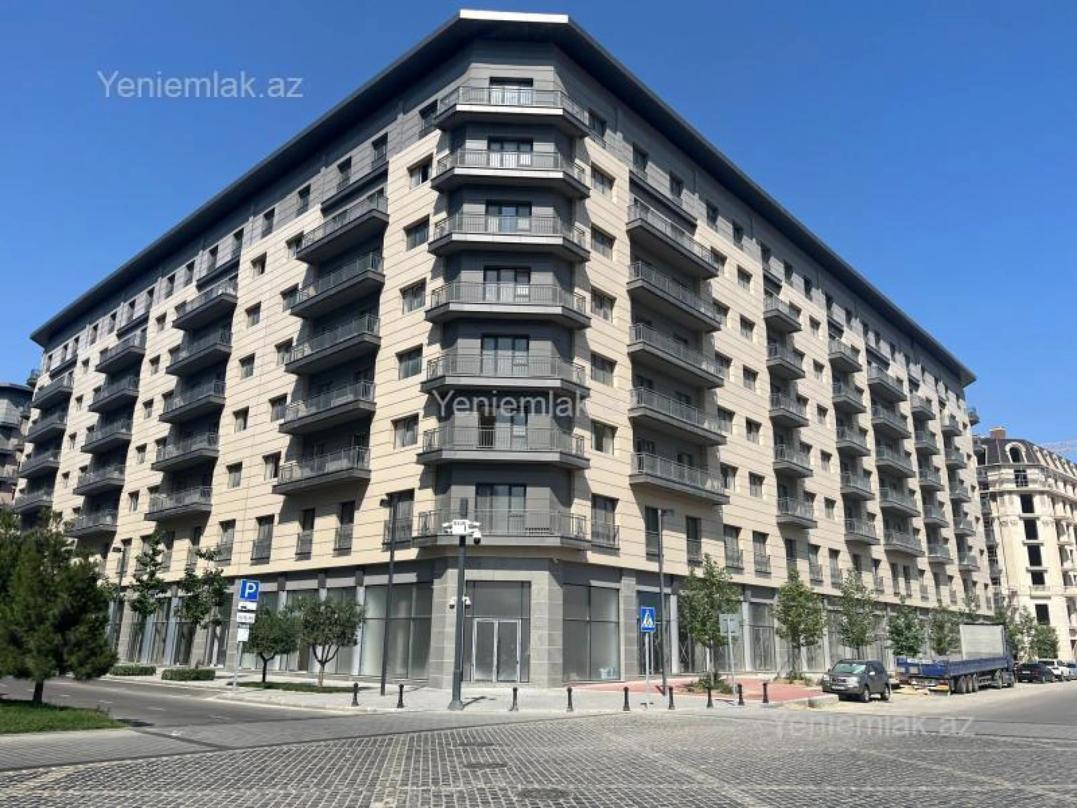 Satılır 4 otaqlı yeni tikili 137 m²