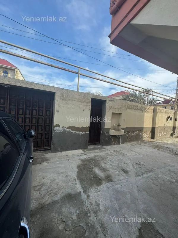 Satılır 7 otaqlı həyət evi 175 m²