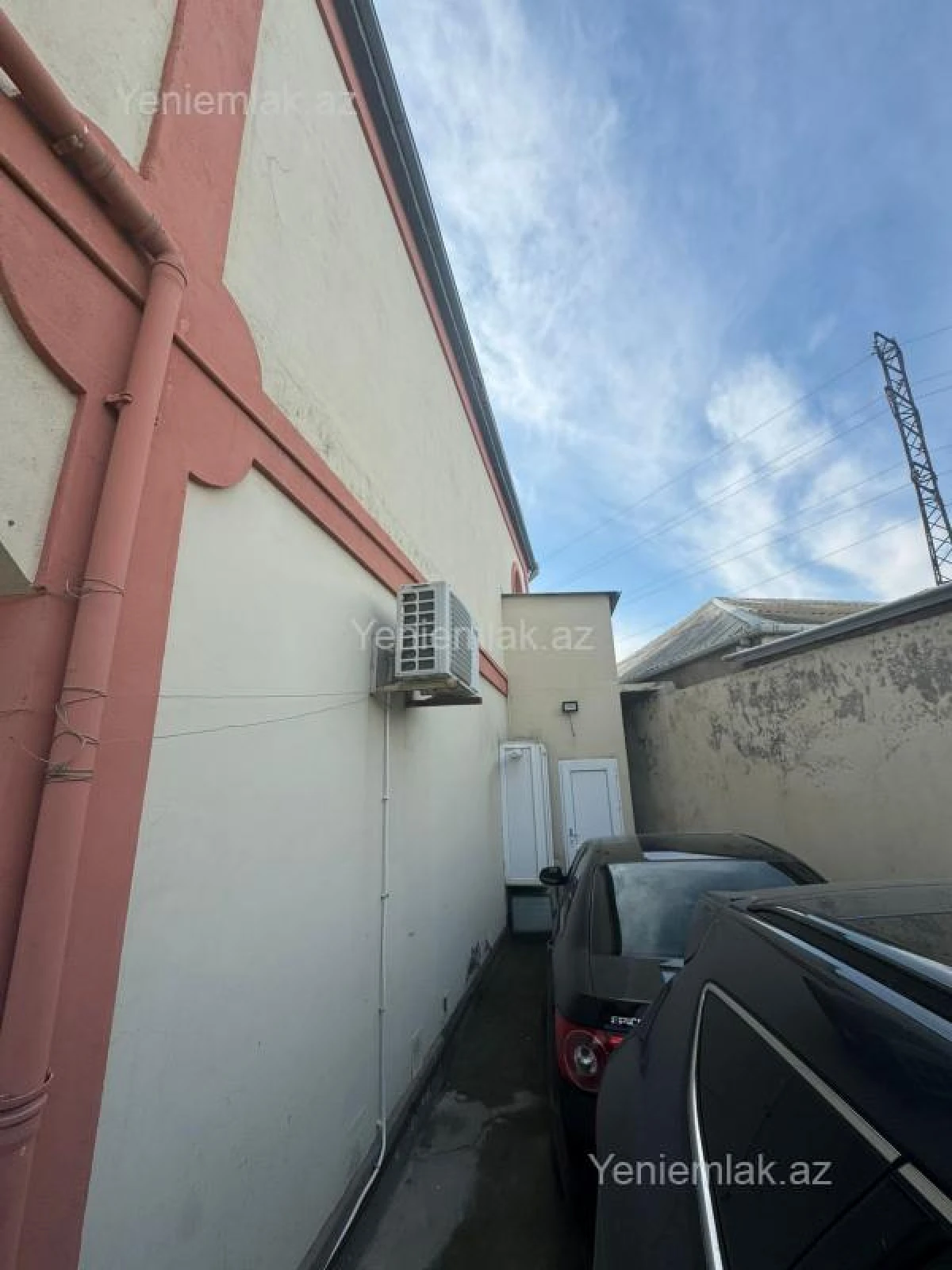 Satılır 7 otaqlı həyət evi 175 m²