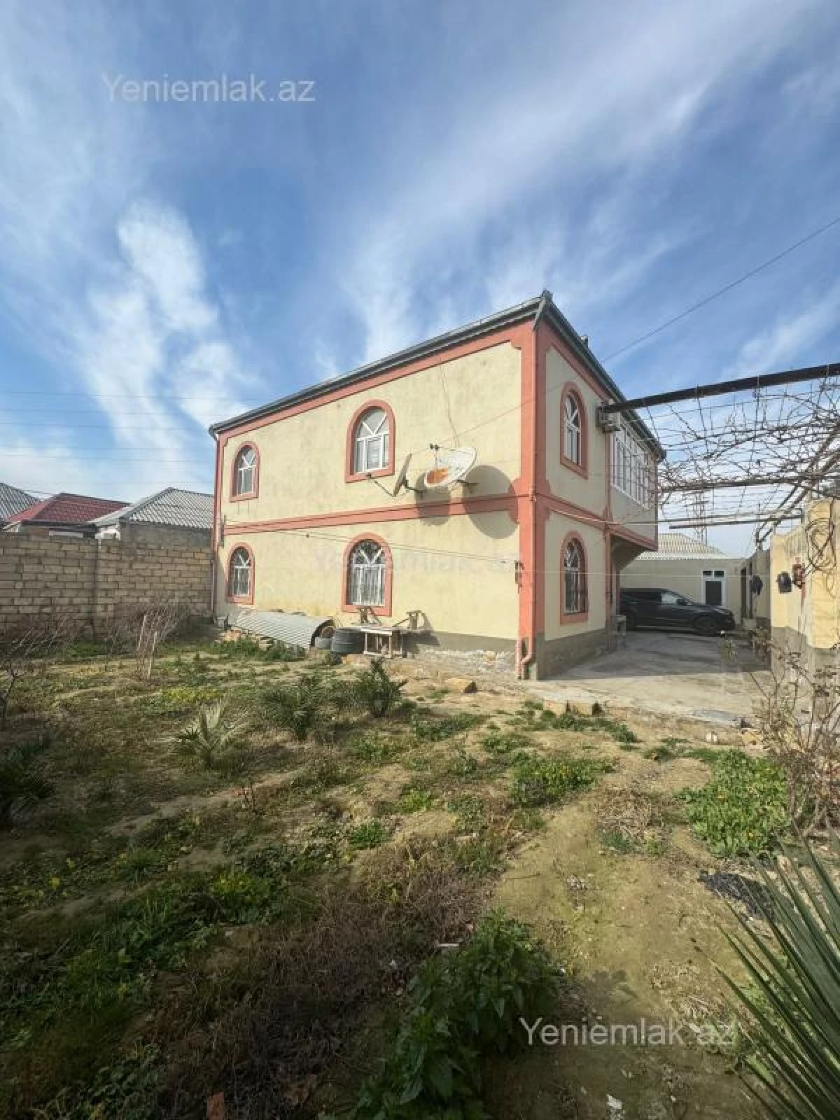 Satılır 7 otaqlı həyət evi 175 m²