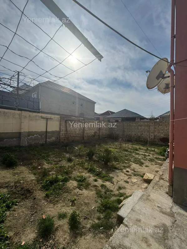 Satılır 7 otaqlı həyət evi 175 m²