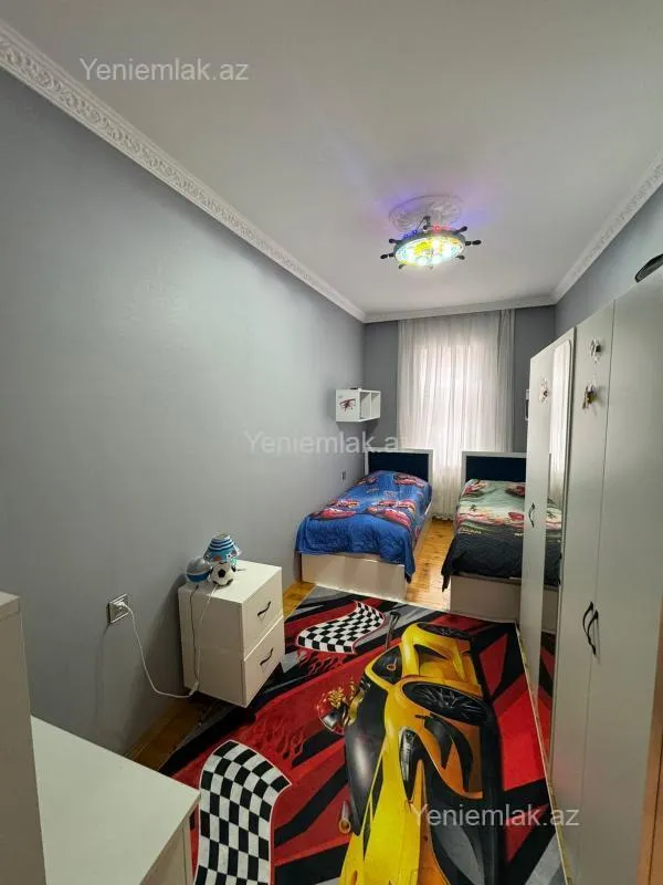 Satılır 7 otaqlı həyət evi 175 m²
