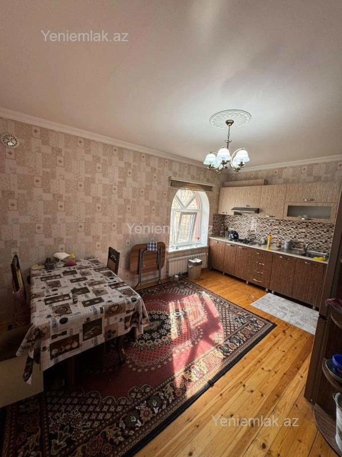 Satılır 7 otaqlı həyət evi 175 m²