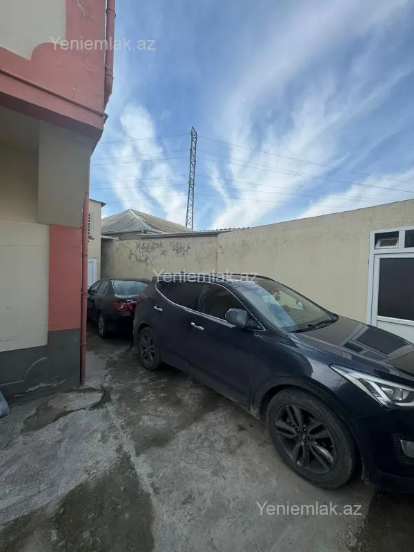 Satılır 7 otaqlı həyət evi 175 m²