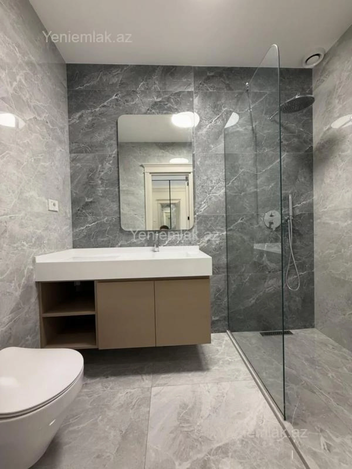 Satılır 3 otaqlı yeni tikili 127 m²