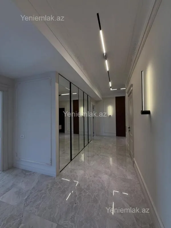 Satılır 3 otaqlı yeni tikili 127 m²