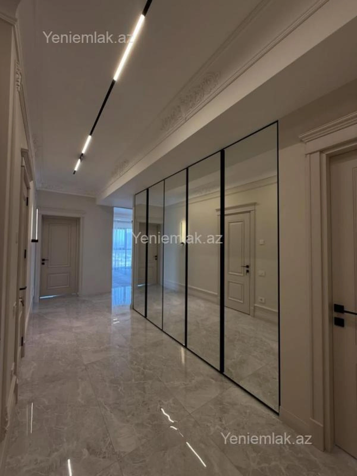 Satılır 3 otaqlı yeni tikili 127 m²