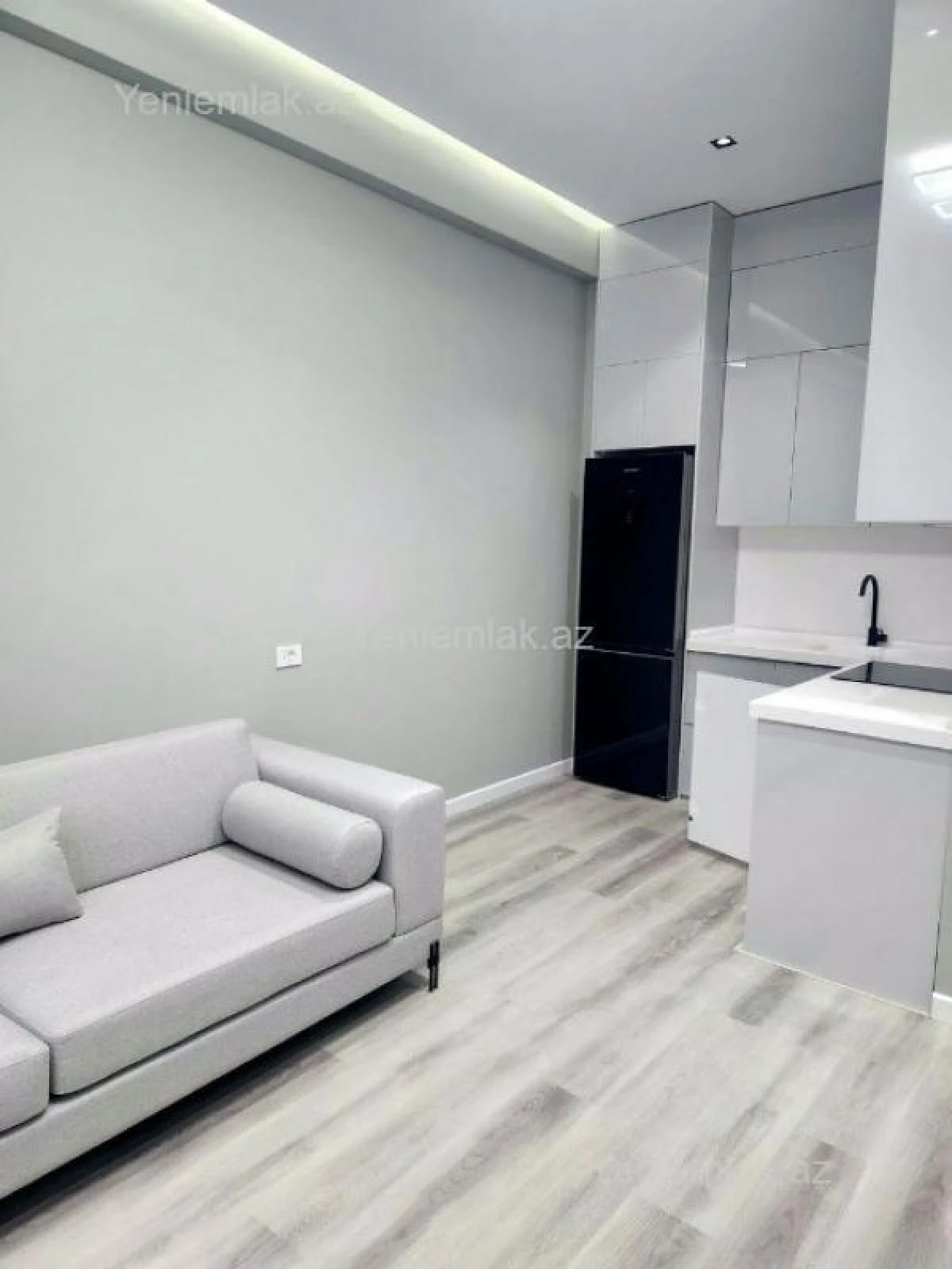 Satılır 2 otaqlı yeni tikili 55 m²