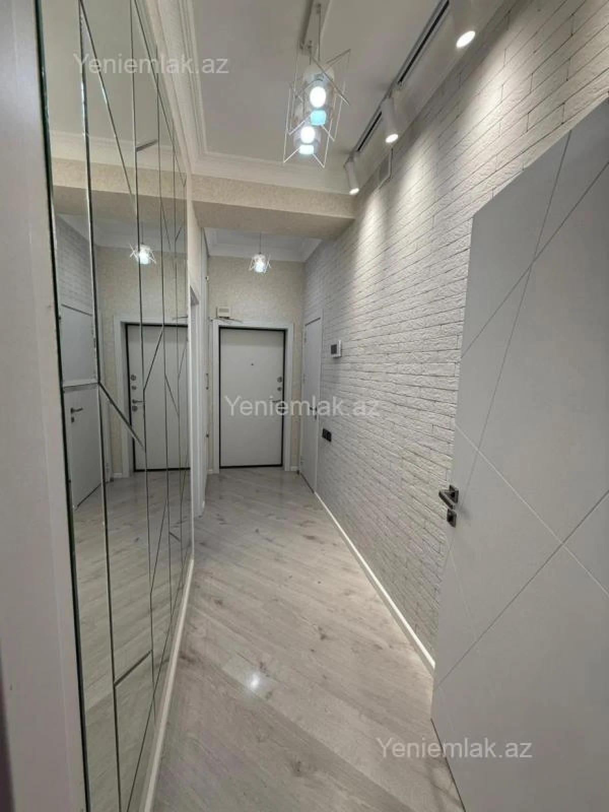 Satılır 2 otaqlı yeni tikili 56.7 m²