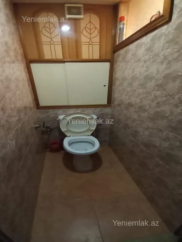 Satılır 5 otaqlı köhnə tikili 120 m²
