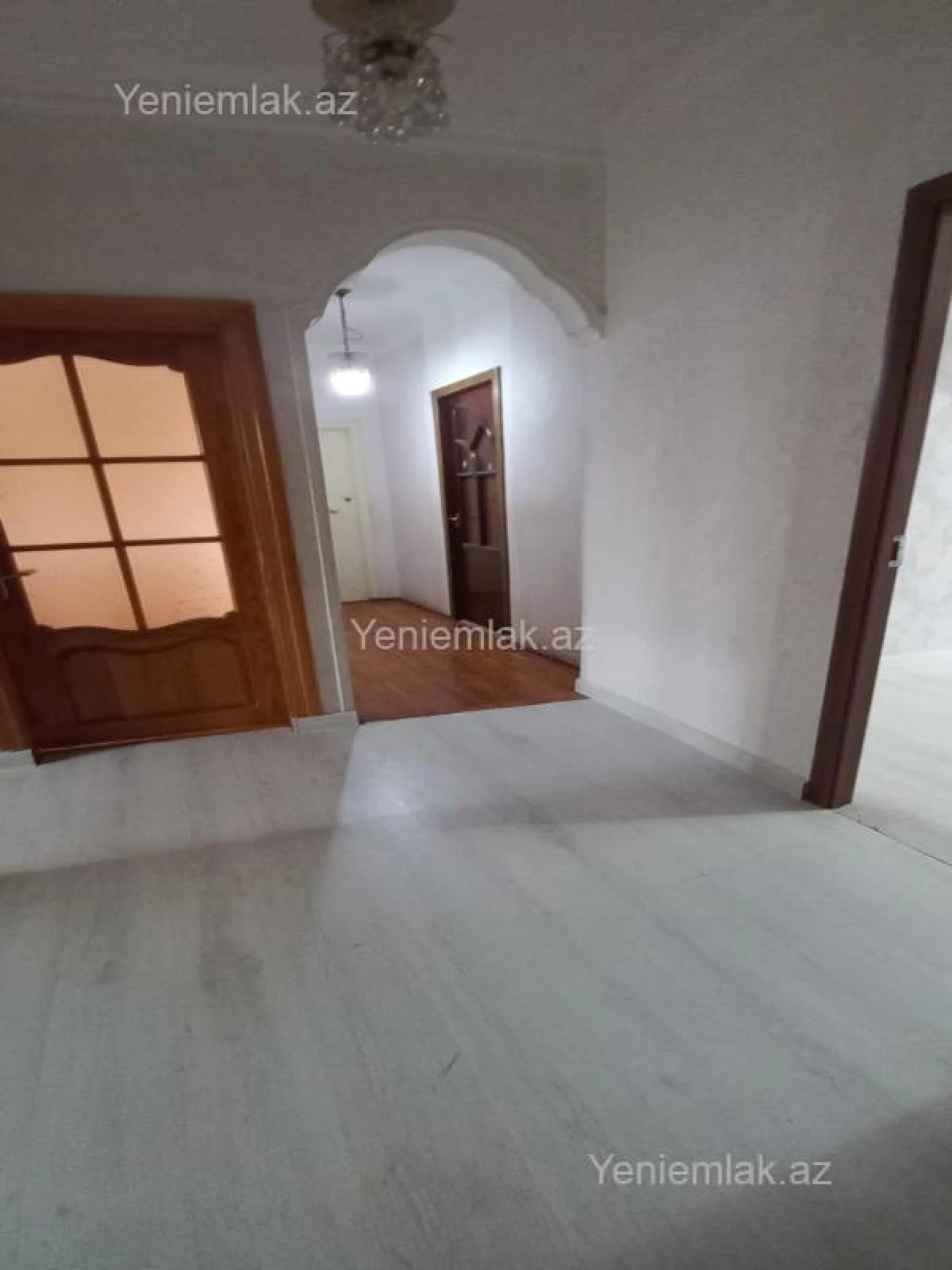Satılır 5 otaqlı köhnə tikili 120 m²