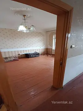 Satılır 5 otaqlı köhnə tikili 120 m²