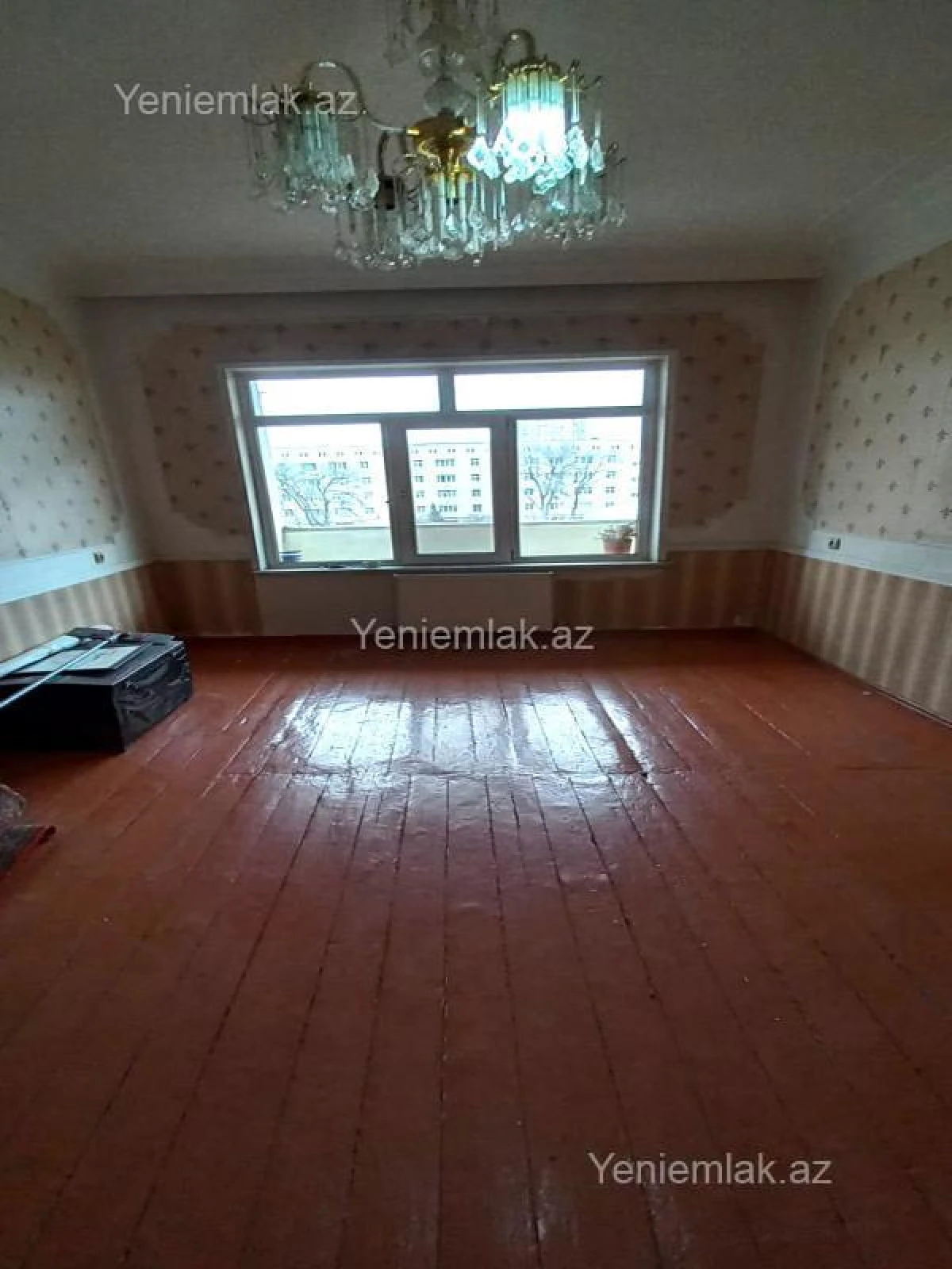 Satılır 5 otaqlı köhnə tikili 120 m²