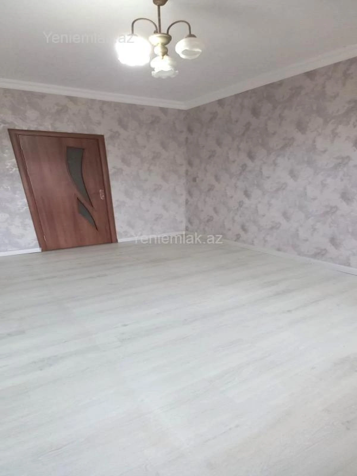 Satılır 5 otaqlı köhnə tikili 120 m²