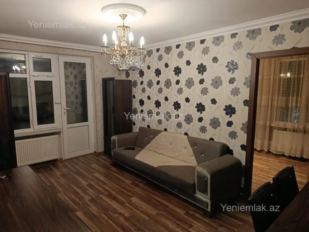 Satılır 2 otaqlı köhnə tikili 50 m²