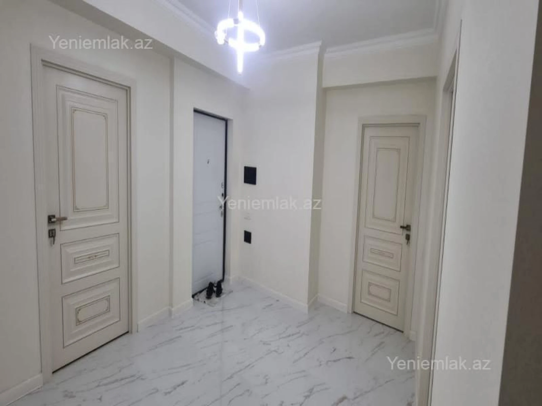 Satılır 3 otaqlı yeni tikili 128 m²