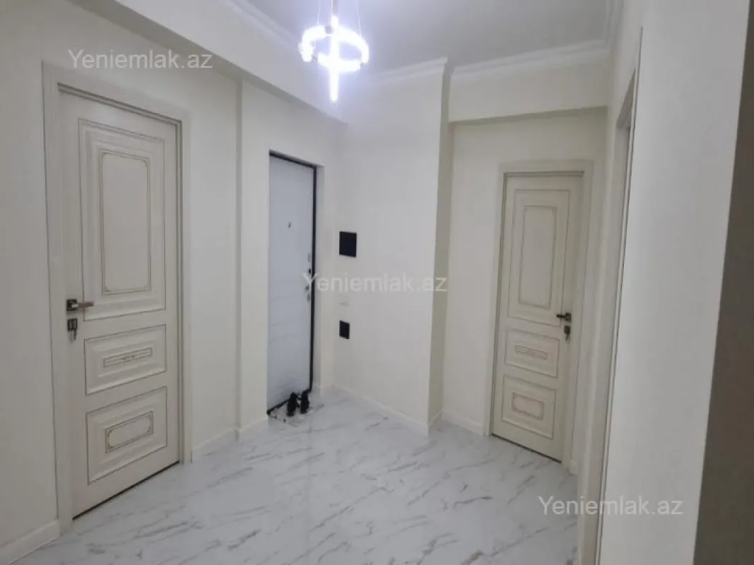 Satılır 3 otaqlı yeni tikili 128 m²
