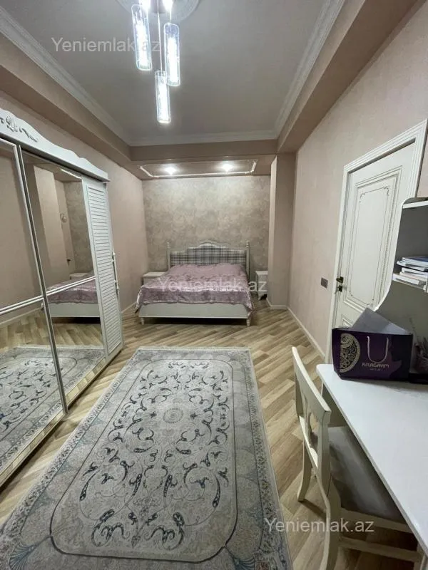 Satılır 3 otaqlı yeni tikili 145 m²