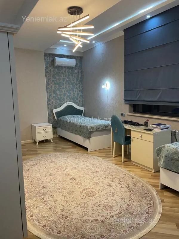 Satılır 3 otaqlı yeni tikili 145 m²
