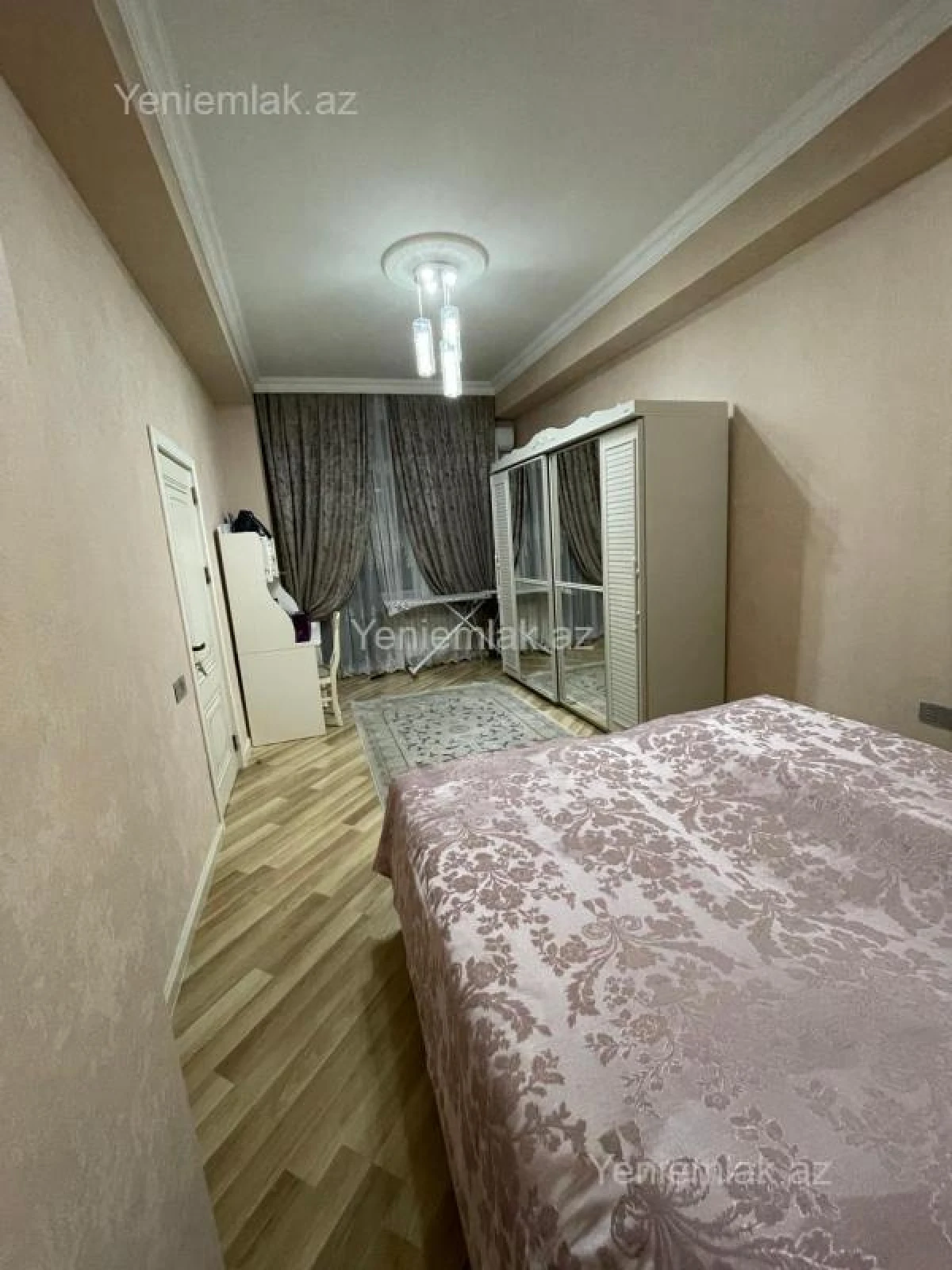 Satılır 3 otaqlı yeni tikili 145 m²
