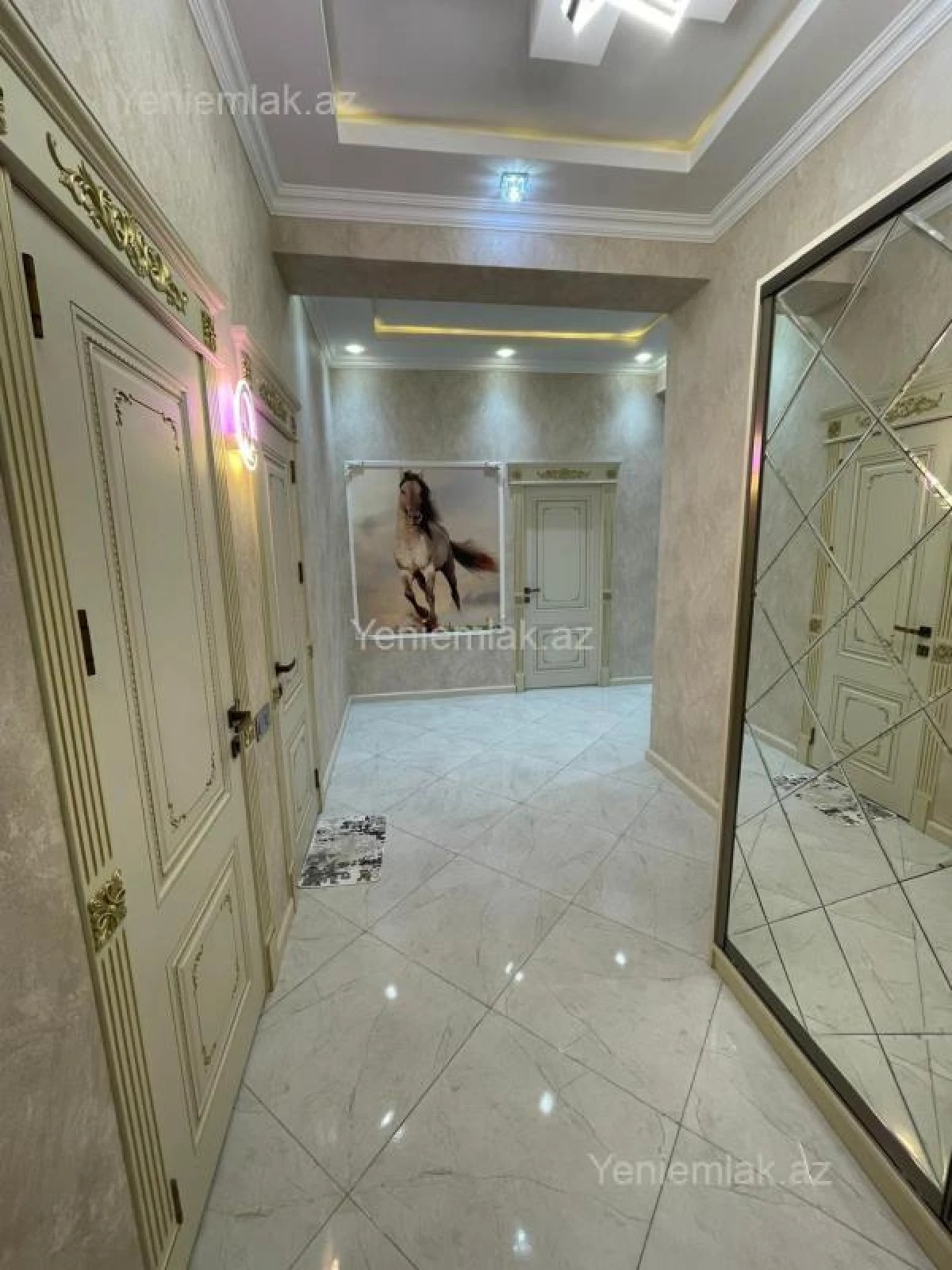 Satılır 3 otaqlı yeni tikili 145 m²