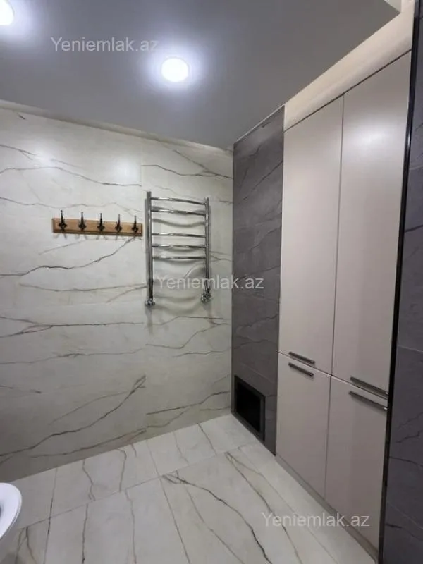 Satılır 3 otaqlı köhnə tikili 94 m²