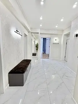 Satılır 3 otaqlı köhnə tikili 94 m² — Bakı, Nəsimi 3 otaq 94.00 m²