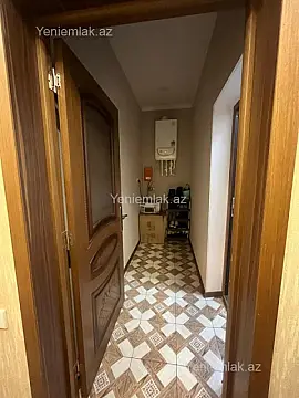 Satılır 4 otaqlı həyət evi 180 m²