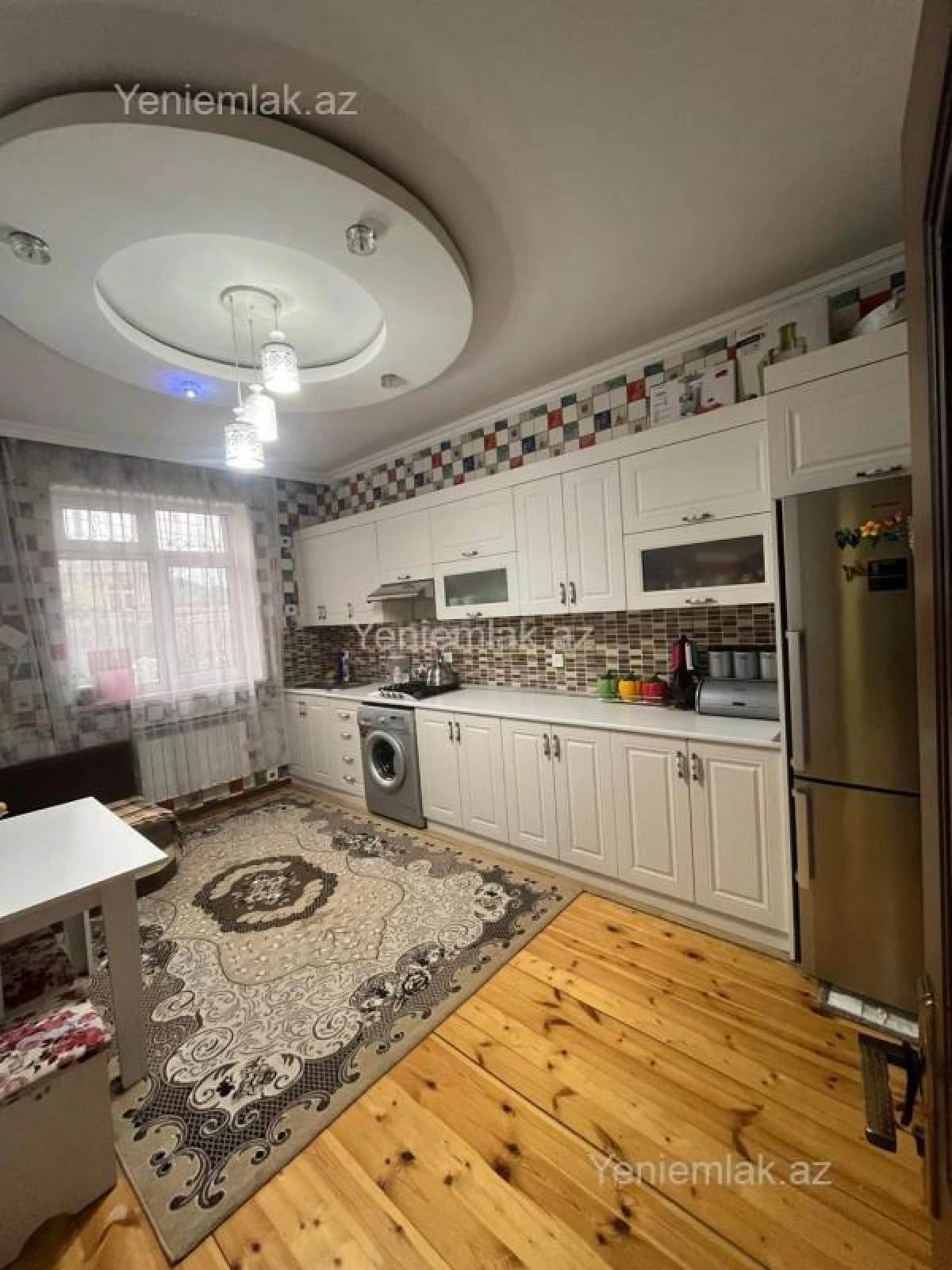 Satılır 4 otaqlı həyət evi 180 m²