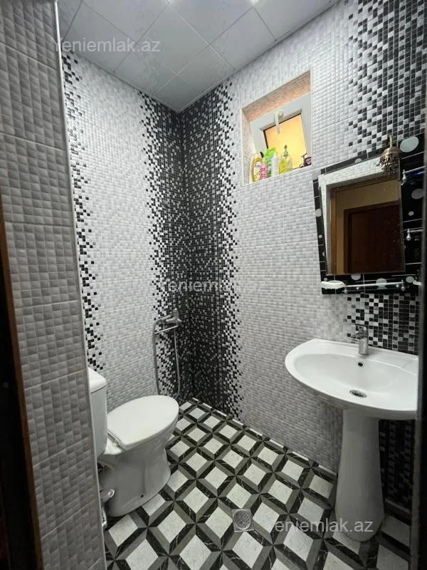 Satılır 4 otaqlı həyət evi 180 m²