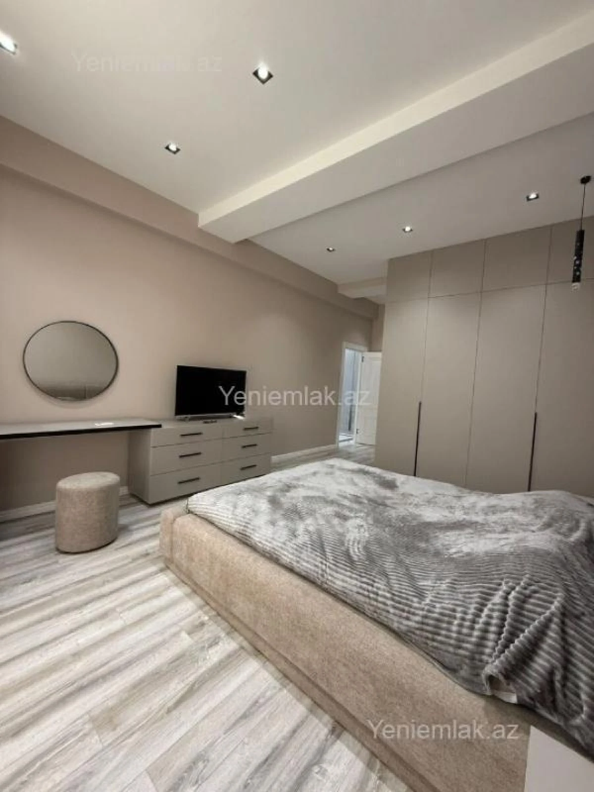 Satılır 2 otaqlı yeni tikili 90 m²