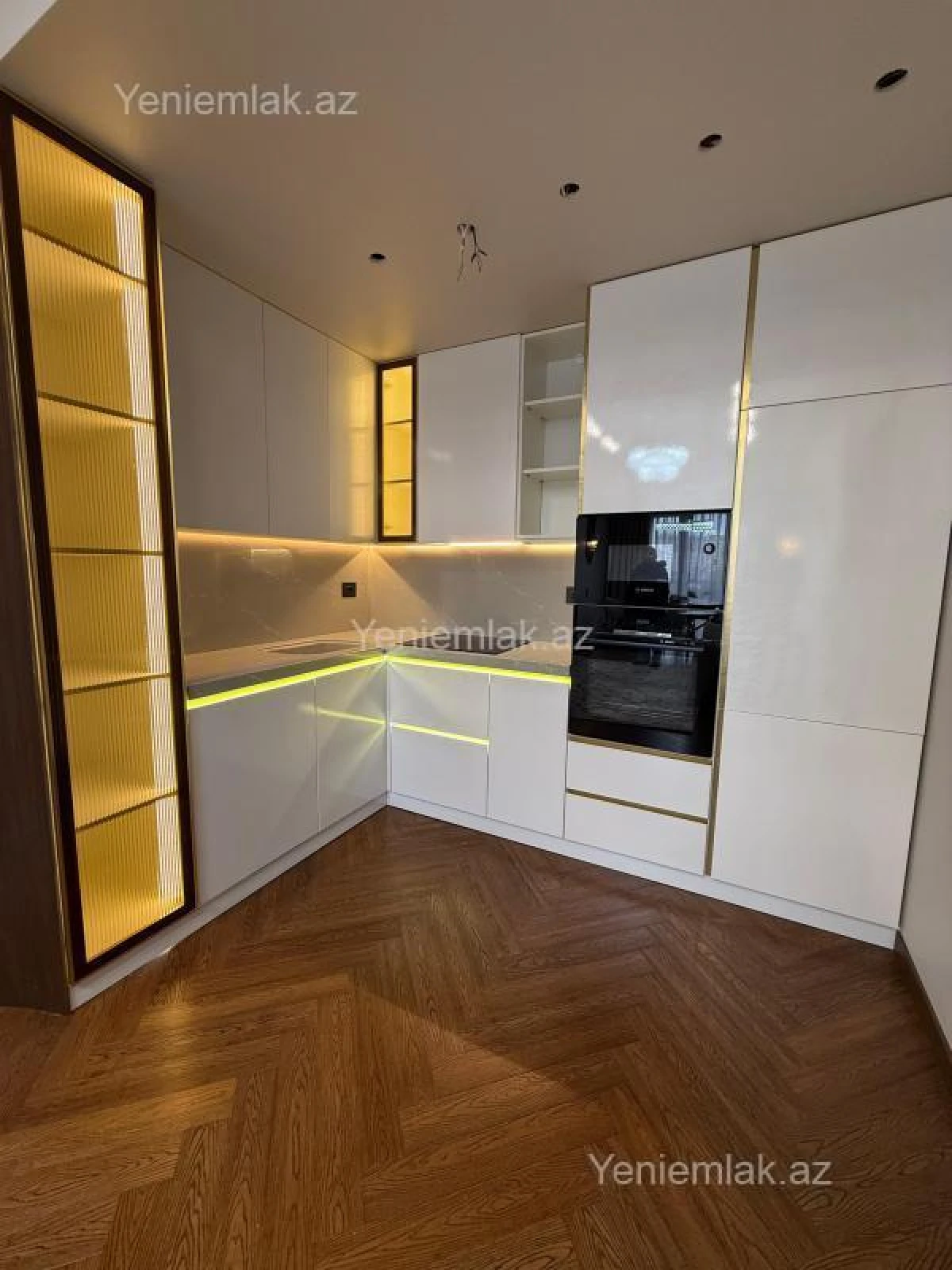 Satılır 3 otaqlı yeni tikili 90 m²