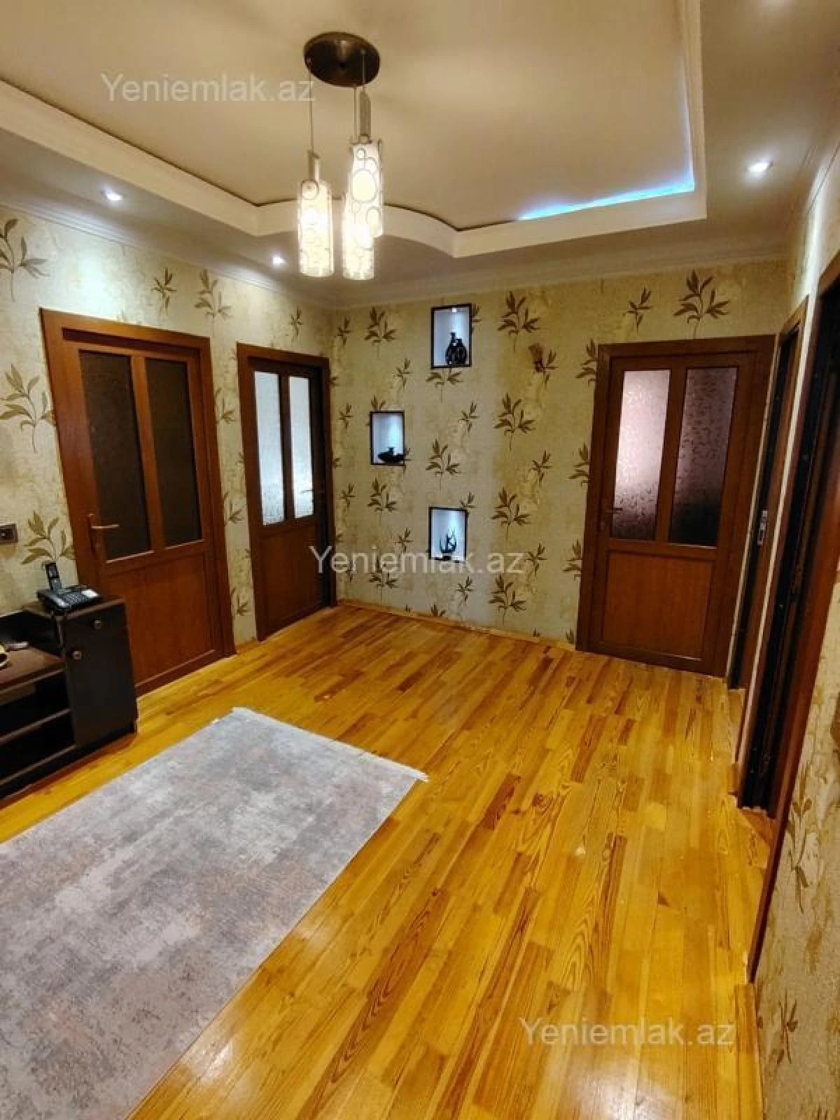 Satılır 4 otaqlı köhnə tikili 95 m²