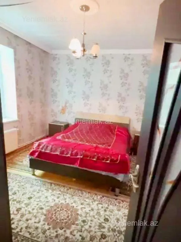 Satılır 6 otaqlı həyət evi 140 m²