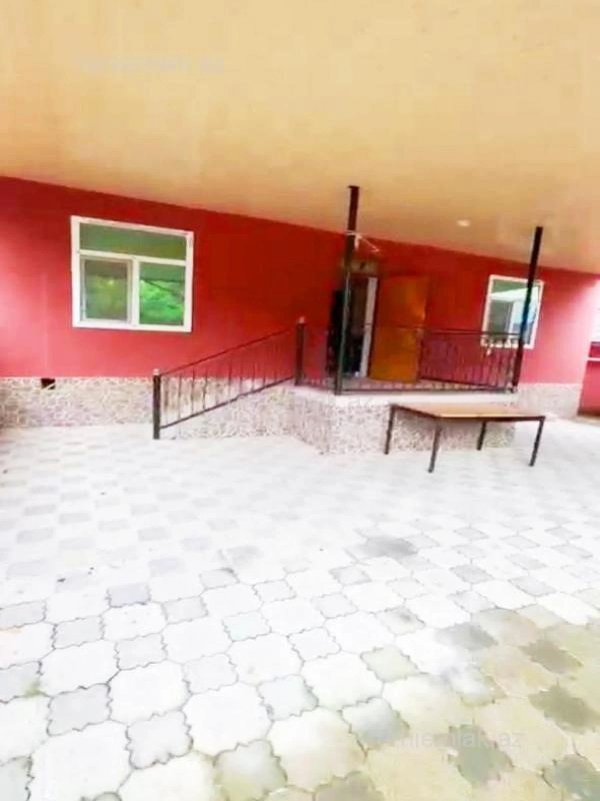 Satılır 6 otaqlı həyət evi 140 m²