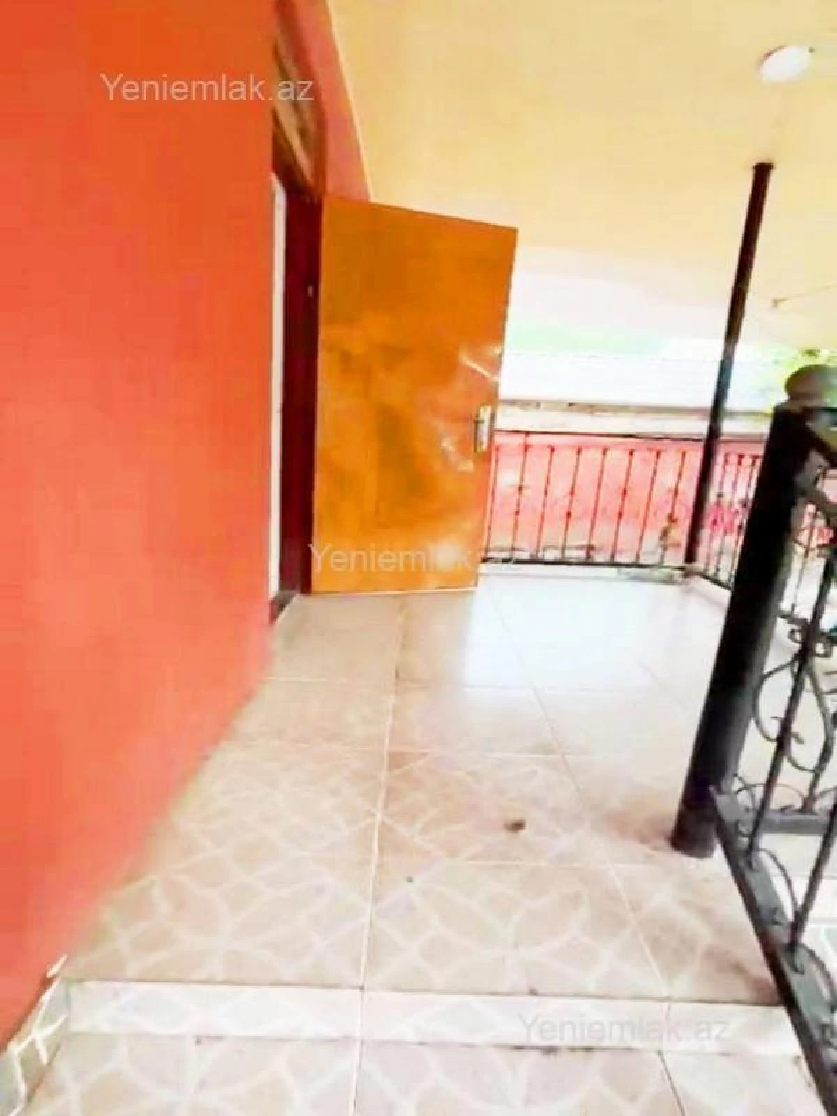 Satılır 6 otaqlı həyət evi 140 m²