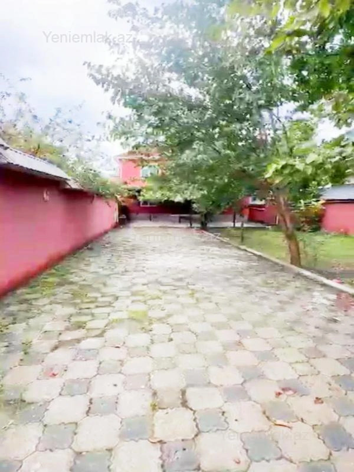 Satılır 6 otaqlı həyət evi 140 m²