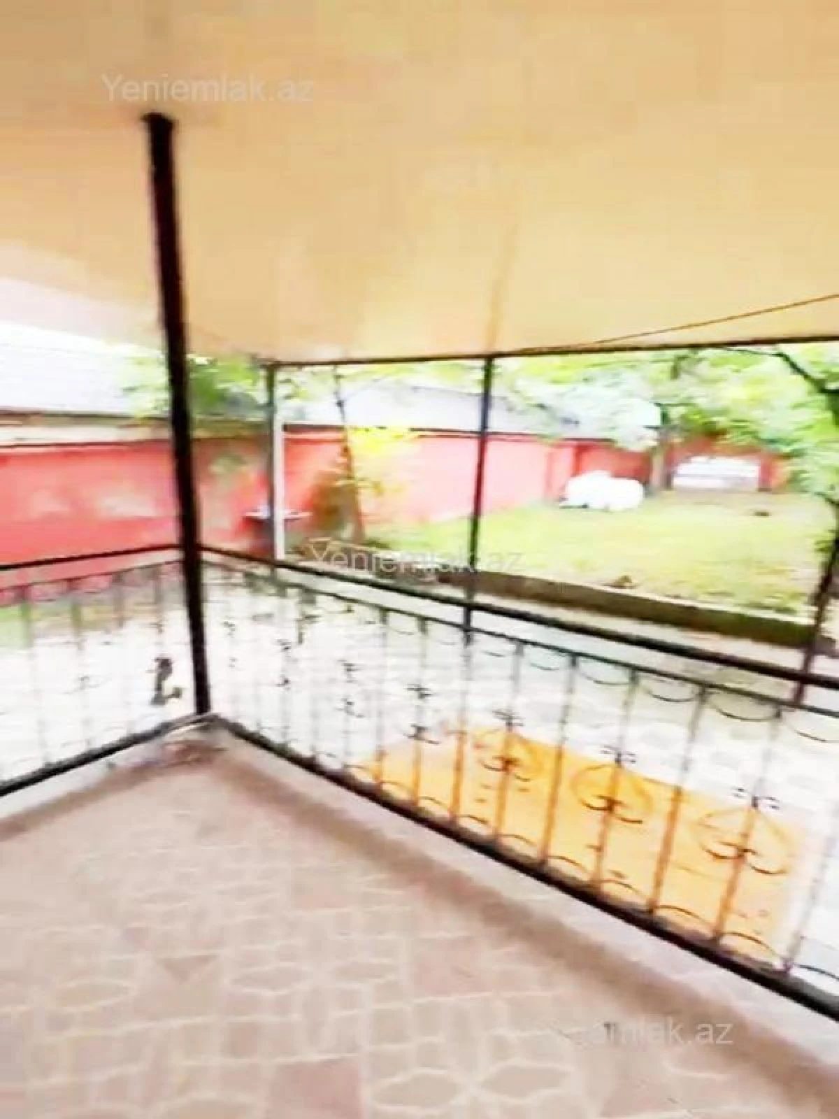 Satılır 6 otaqlı həyət evi 140 m²