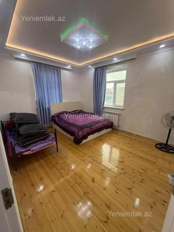 Satılır 6 otaqlı həyət evi 350 m²