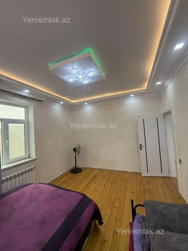 Satılır 6 otaqlı həyət evi 350 m²