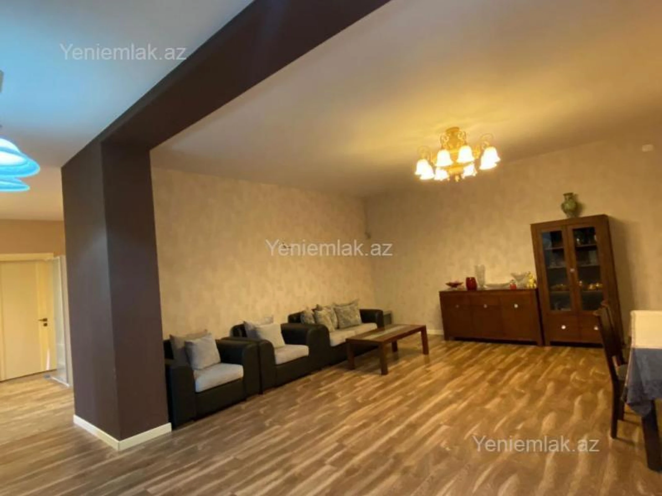Satılır 6 otaqlı həyət evi 300 m²