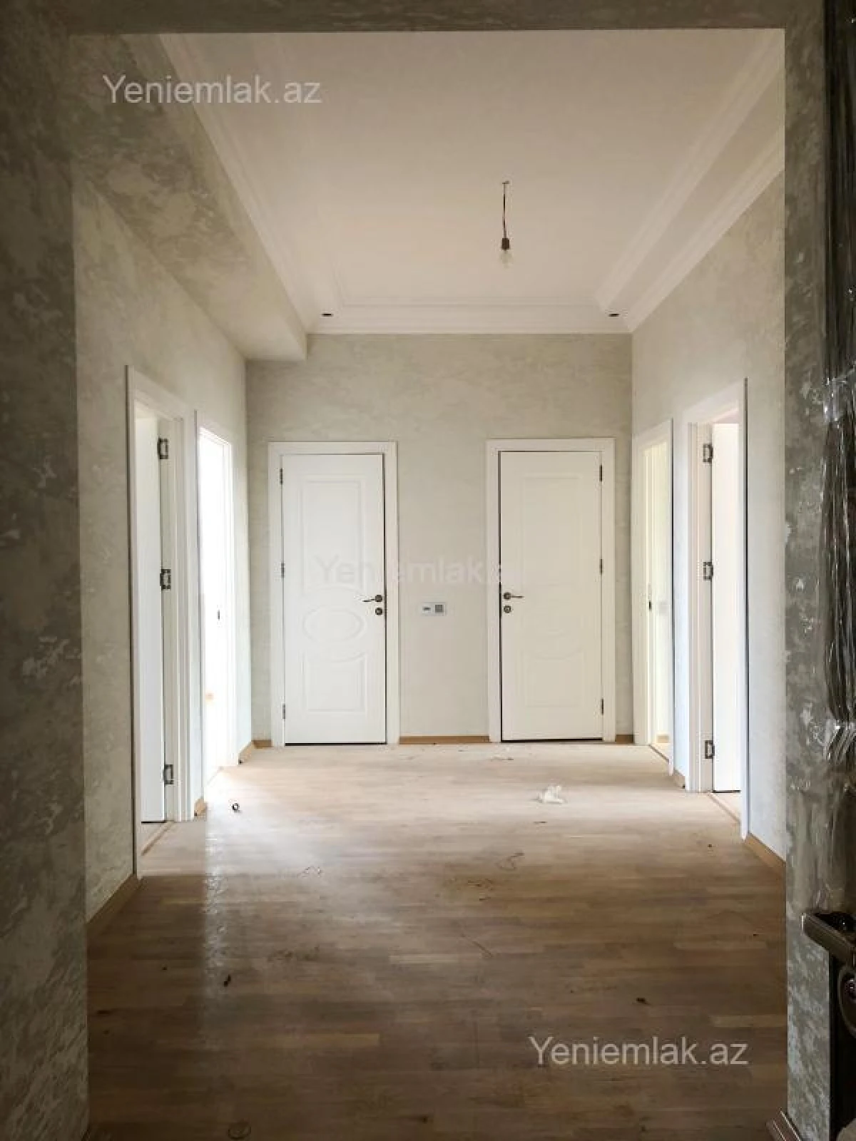 Satılır 3 otaqlı yeni tikili 105 m²