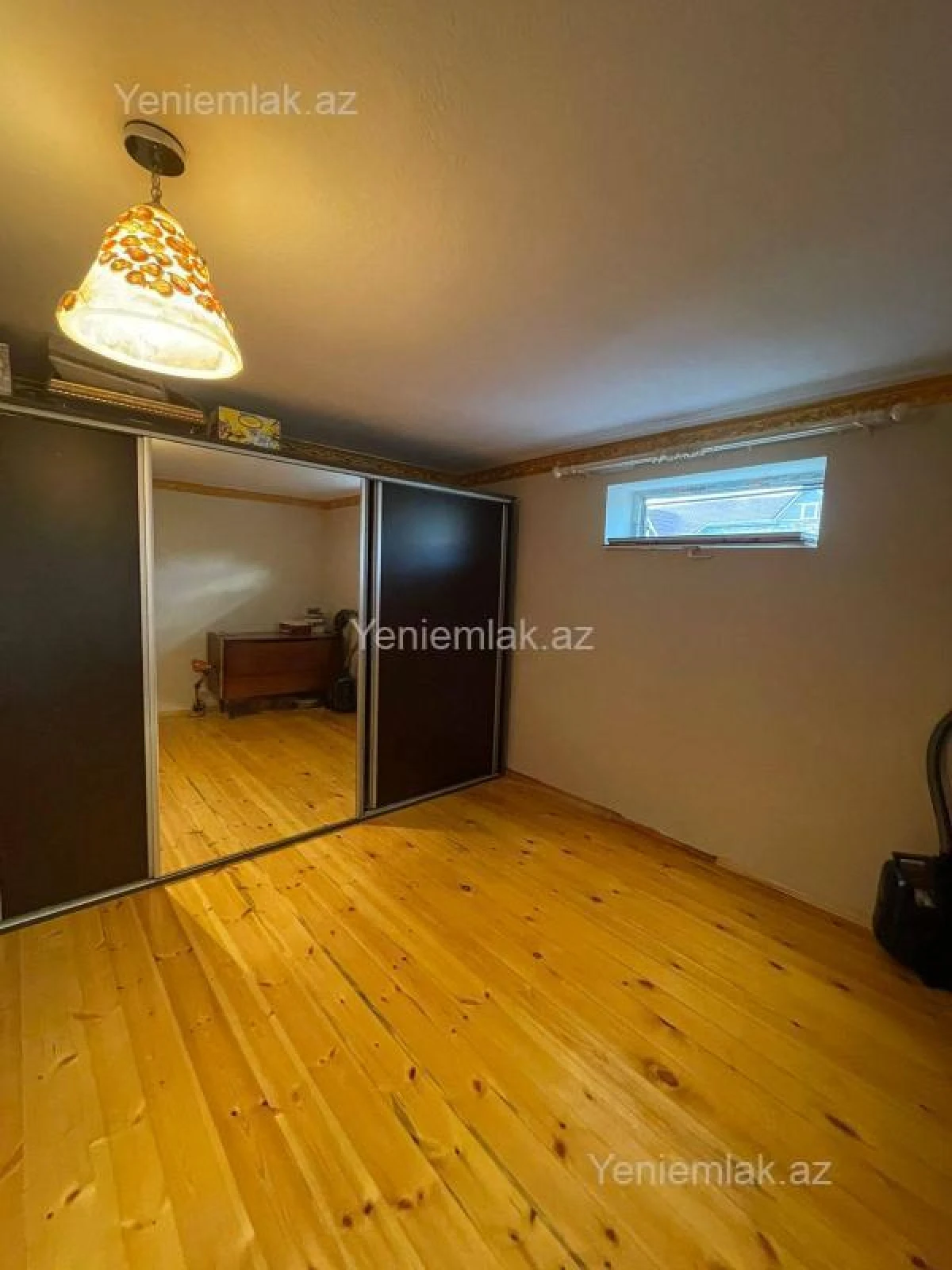 Satılır 6 otaqlı həyət evi 320 m²