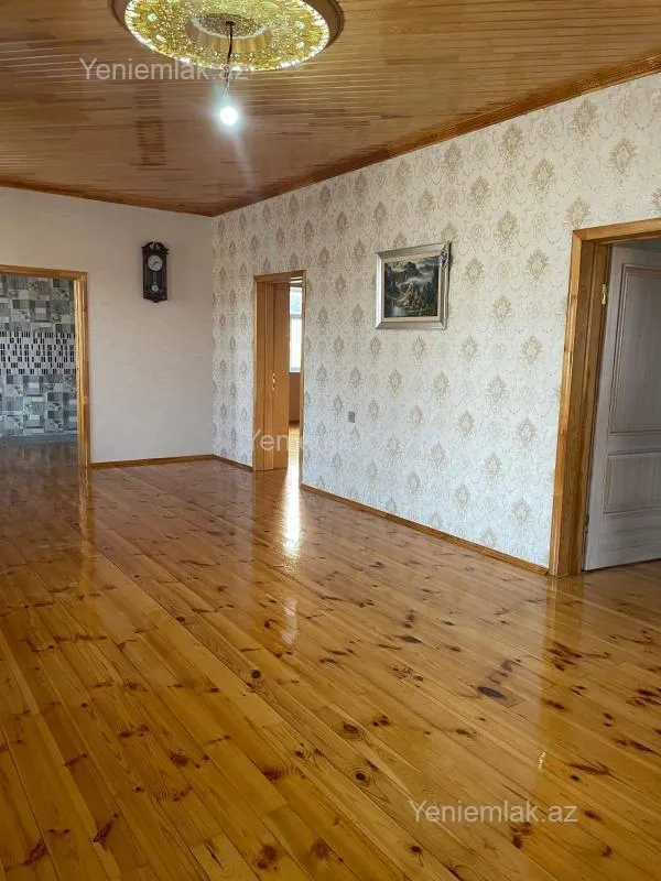 Satılır 6 otaqlı həyət evi 320 m²